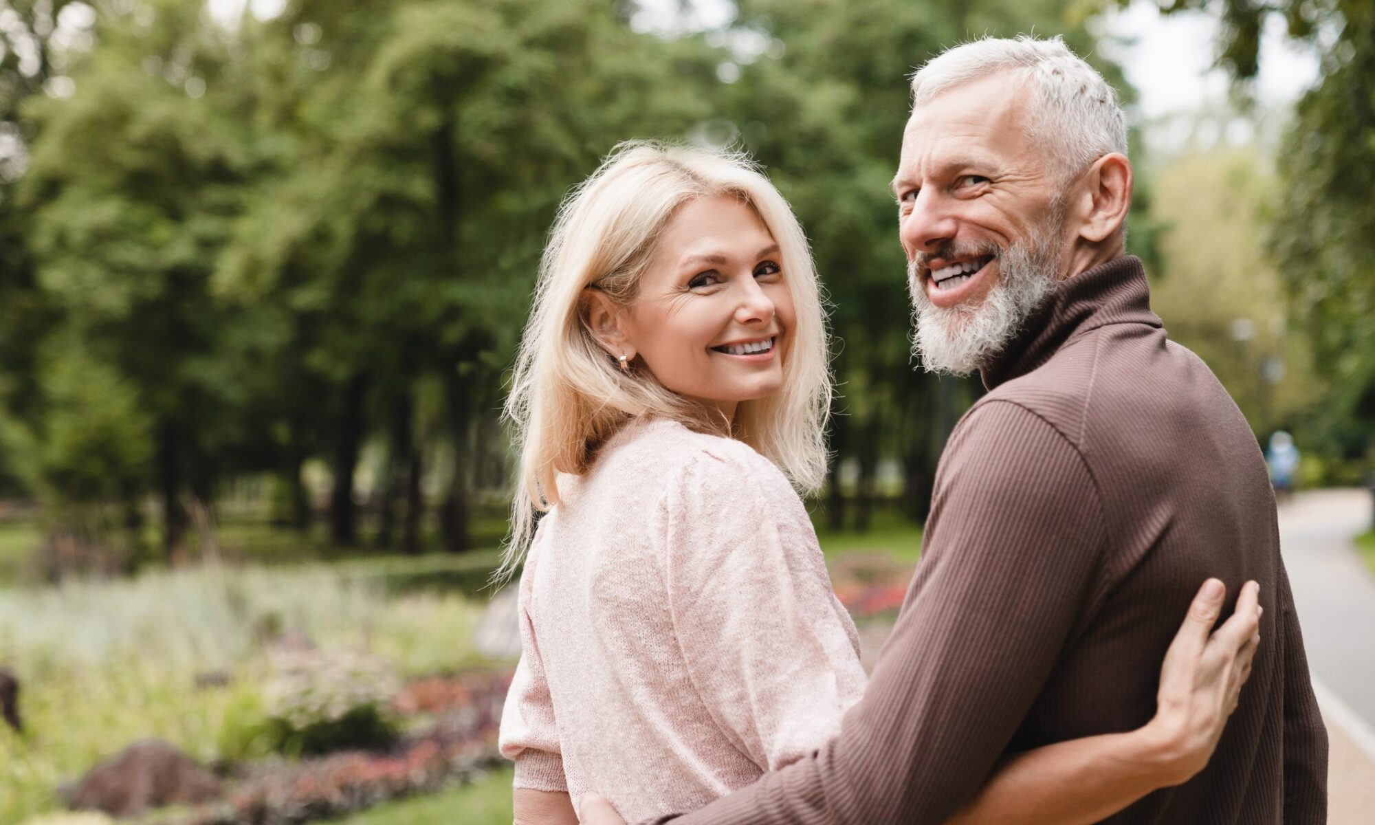 Singles über 50: So bereiten Sie sich ohne Angst aufs erste Treffen vor