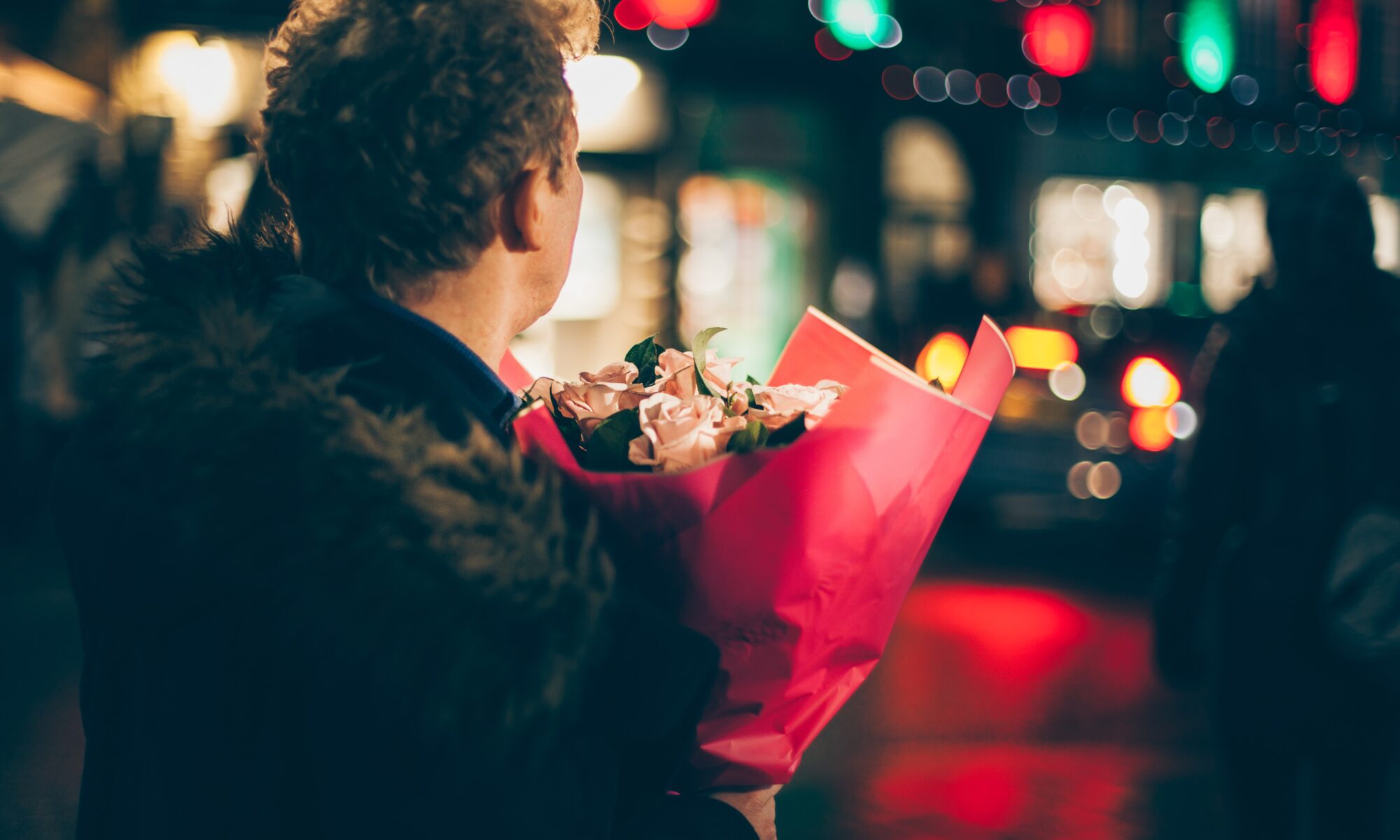 10 Tipps wie du dich mit 50 für jüngere Frauen interessant machst